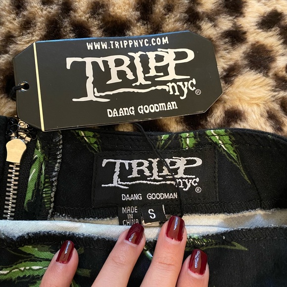 Tripp NYC Grass Mary Chain Pleated Skirt - Picture 5 of 8